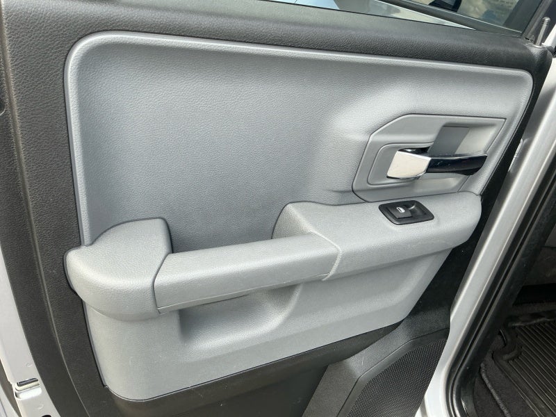 2020 RAM 1500 Classic Warlock Quad Cab 4x4 6'4' Box