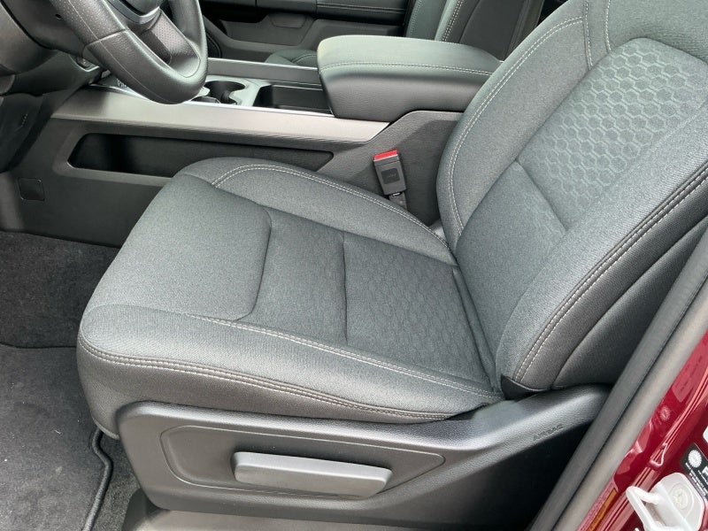 2025 RAM Ram 1500 RAM 1500 BIG HORN CREW CAB 4X4 5'7' BOX