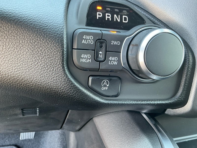 2025 RAM Ram 1500 RAM 1500 BIG HORN CREW CAB 4X4 5'7' BOX