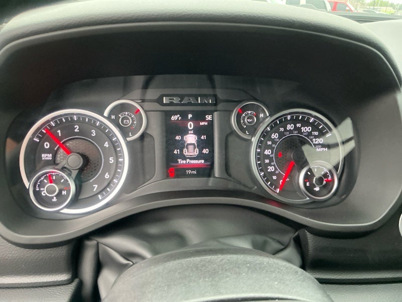 2026 RAM 1500 RAM 1500 BIG HORN CREW CAB 4X4 5'7' BOX