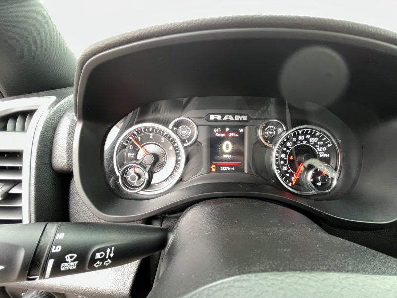 2020 RAM 1500 Big Horn Crew Cab 4x4 5'7' Box