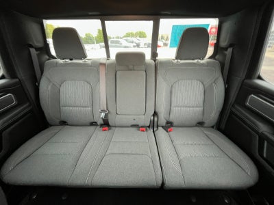 2020 RAM 1500 Big Horn Crew Cab 4x4 5'7' Box