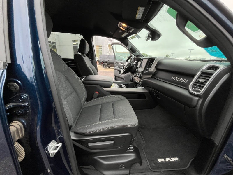 2020 RAM 1500 Big Horn Crew Cab 4x4 5'7' Box