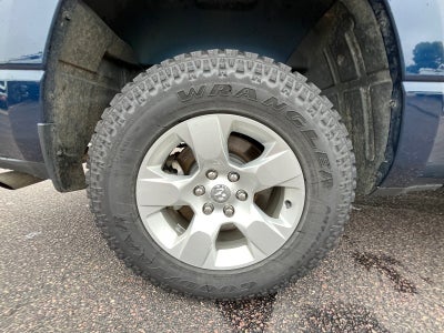 2020 RAM 1500 Big Horn Crew Cab 4x4 5'7' Box