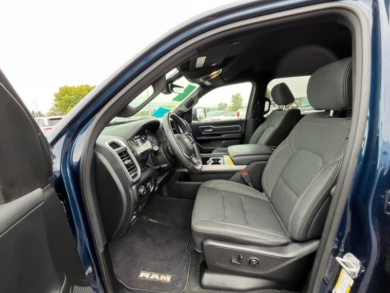 2020 RAM 1500 Big Horn Crew Cab 4x4 5'7' Box