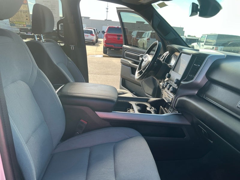 2023 RAM 1500 Big Horn Crew Cab 4x4 5'7' Box
