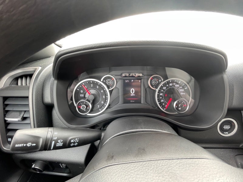 2026 RAM Ram 1500 RAM 1500 TRADESMAN CREW CAB 4X4 5'7' BOX