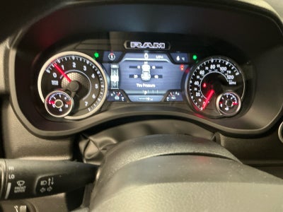 2025 RAM 1500 Tradesman Crew Cab 4x4 5'7' Box