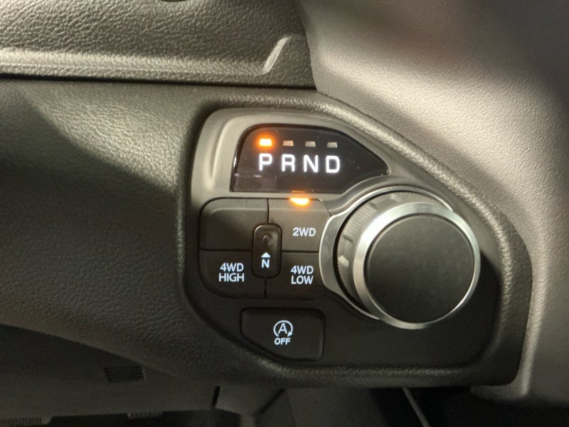 2025 RAM 1500 Tradesman Crew Cab 4x4 5'7' Box