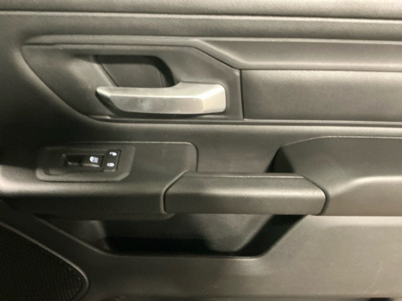 2025 RAM 1500 Tradesman Crew Cab 4x4 5'7' Box