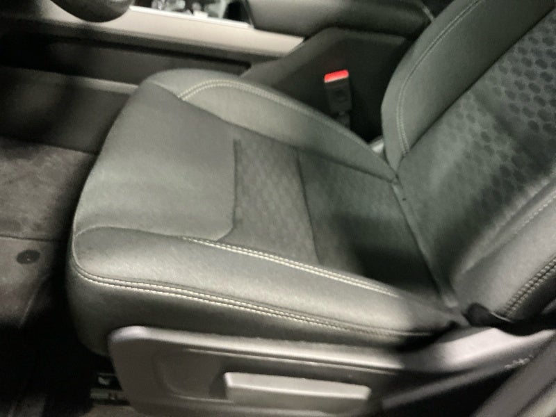 2025 RAM 1500 Tradesman Crew Cab 4x4 5'7' Box