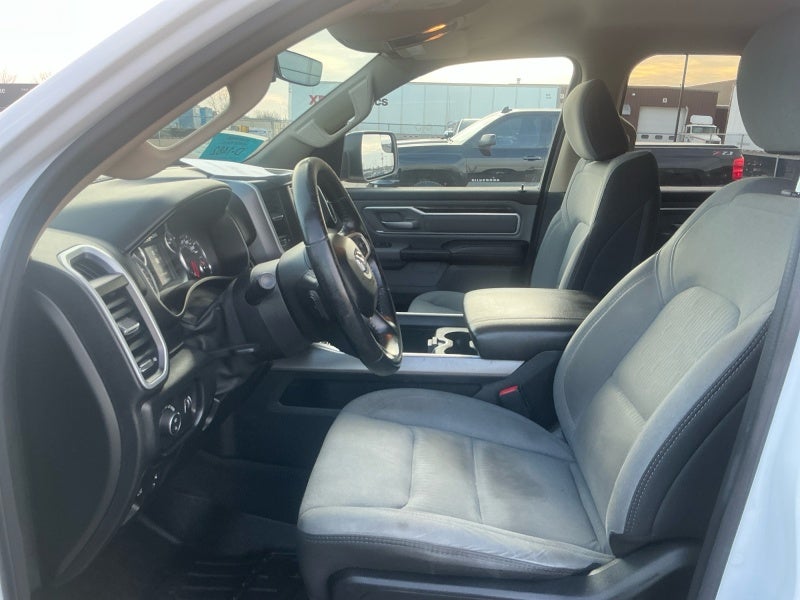 2020 RAM 1500 Big Horn Crew Cab 4x4 5'7' Box