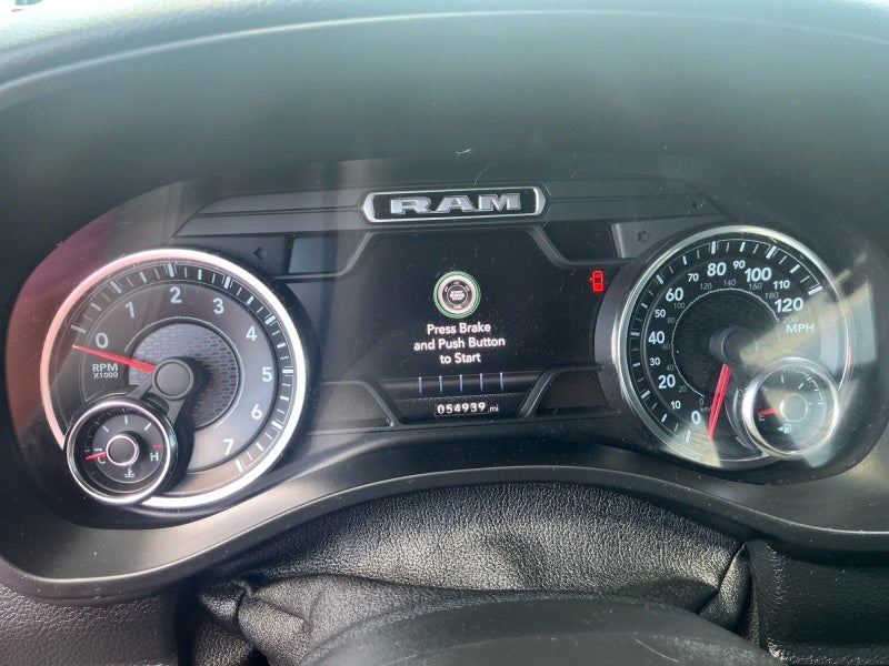 2021 RAM 1500 Big Horn Crew Cab 4x4 5'7' Box