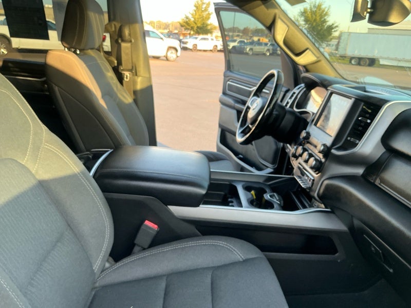 2021 RAM 1500 Big Horn Crew Cab 4x4 5'7' Box