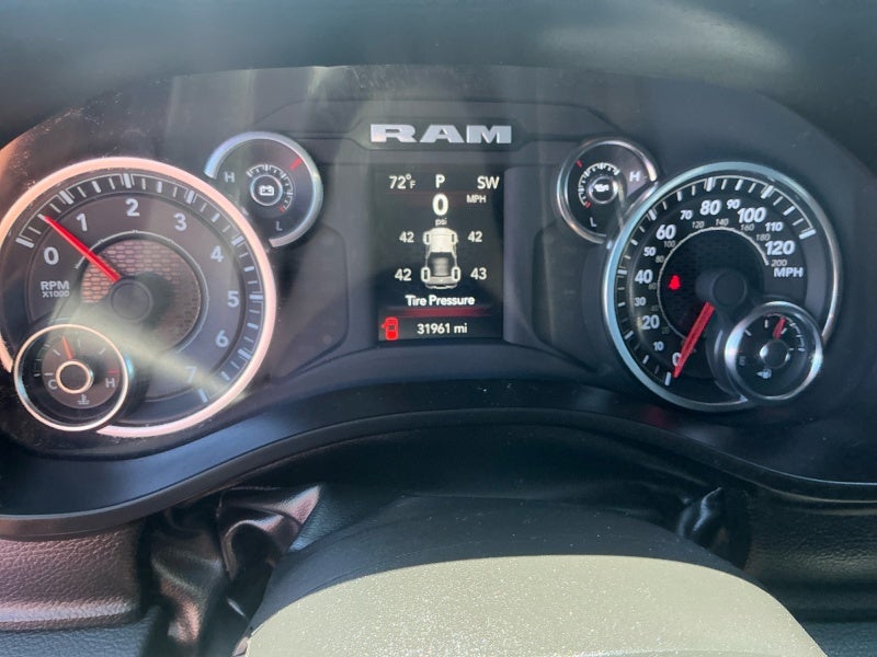 2023 RAM 1500 Big Horn Crew Cab 4x4 5'7' Box
