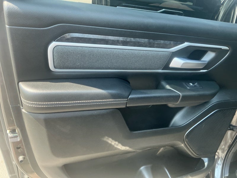 2020 RAM 1500 Big Horn Crew Cab 4x4 5'7' Box