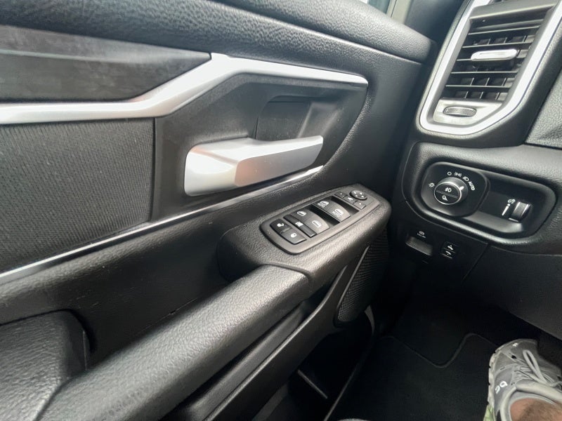 2024 RAM 1500 Big Horn Crew Cab 4x4 5'7' Box