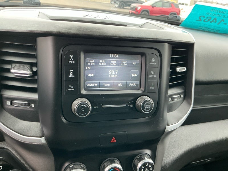 2019 RAM 1500 Big Horn/Lone Star Crew Cab 4x4 5'7' Box