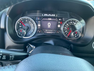 2023 RAM 1500 Big Horn Crew Cab 4x4 5'7' Box