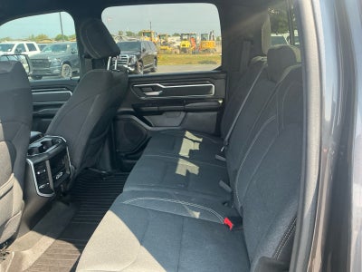 2020 RAM 1500 Big Horn Crew Cab 4x4 5'7' Box