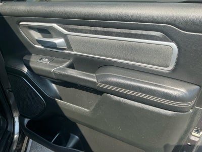 2020 RAM 1500 Big Horn Crew Cab 4x4 5'7' Box