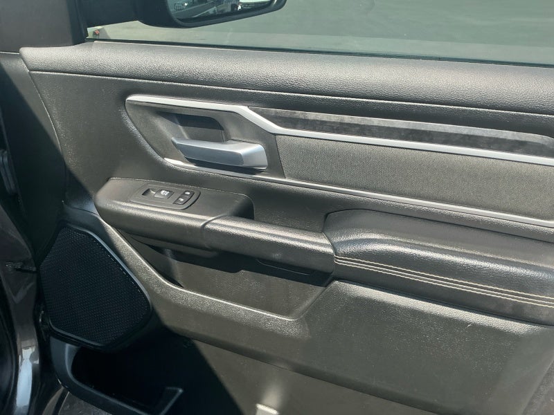 2020 RAM 1500 Big Horn Crew Cab 4x4 5'7' Box