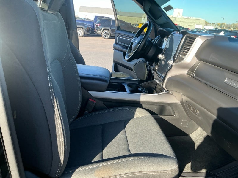 2023 RAM 1500 Big Horn Crew Cab 4x4 5'7' Box