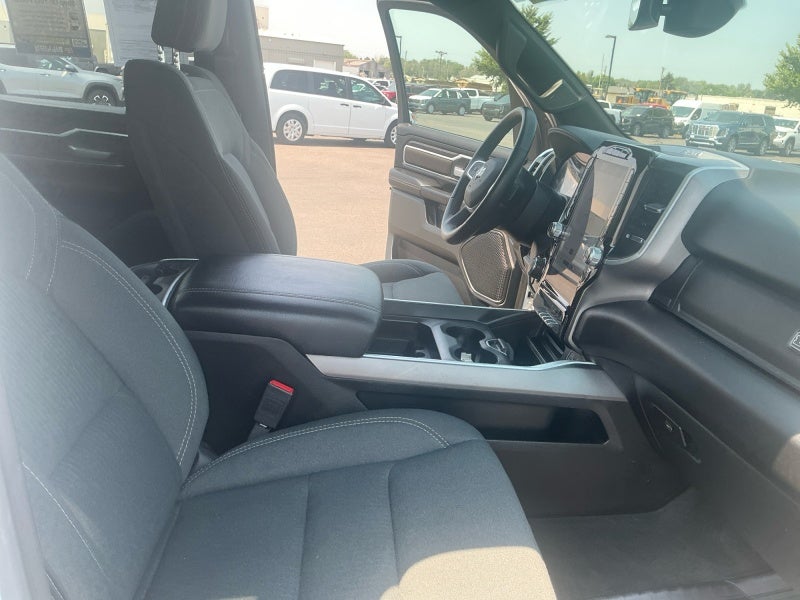 2024 RAM 1500 Big Horn Crew Cab 4x4 5'7' Box