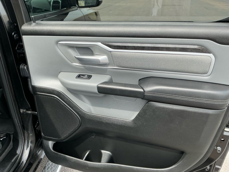 2020 RAM 1500 Big Horn Crew Cab 4x4 5'7' Box