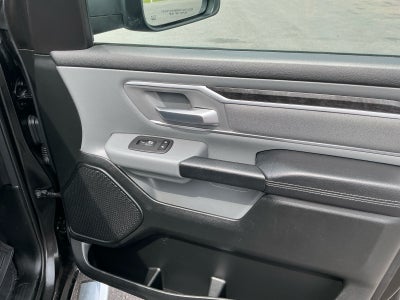 2020 RAM 1500 Big Horn Crew Cab 4x4 5'7' Box