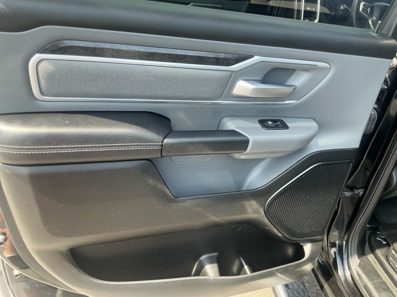 2020 RAM 1500 Big Horn Crew Cab 4x4 5'7' Box