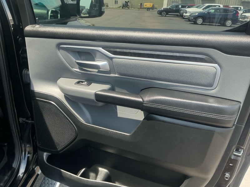 2020 RAM 1500 Big Horn Crew Cab 4x4 5'7' Box