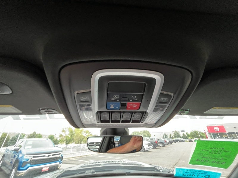 2021 RAM 1500 Big Horn Crew Cab 4x4 5'7' Box