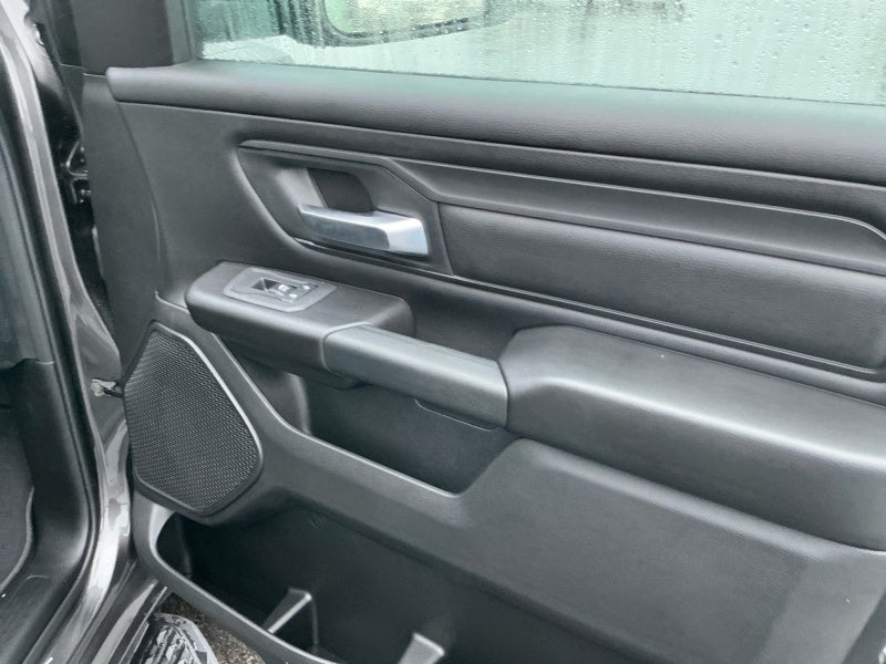 2027 RAM Ram 1500 RAM 1500 EXPRESS CREW CAB 4X4 5'7' BOX