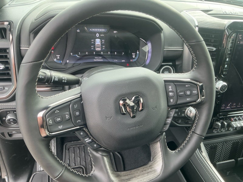 2026 RAM Ram 1500 RAM 1500 LIMITED CREW CAB 4X4 5'7' BOX