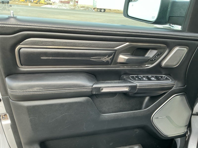 2021 RAM 1500 Limited Crew Cab 4x4 5'7' Box