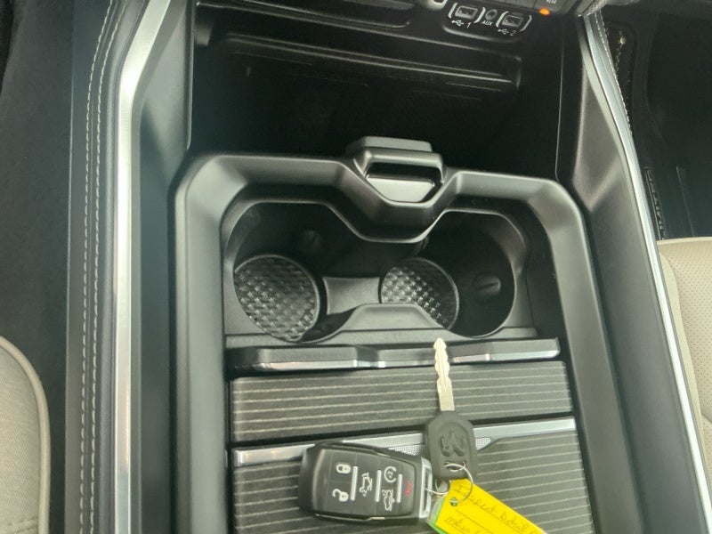 2024 RAM 1500 Limited Crew Cab 4x4 5'7' Box
