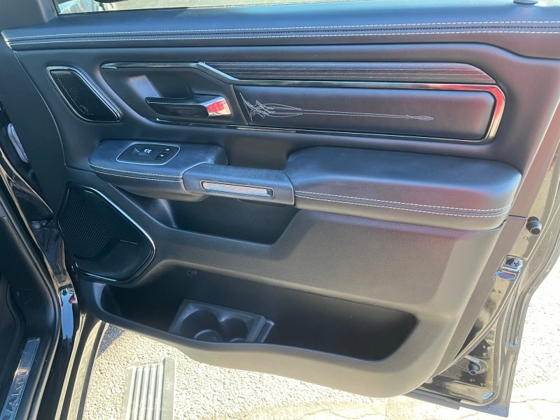 2022 RAM 1500 Limited Crew Cab 4x4 5'7' Box