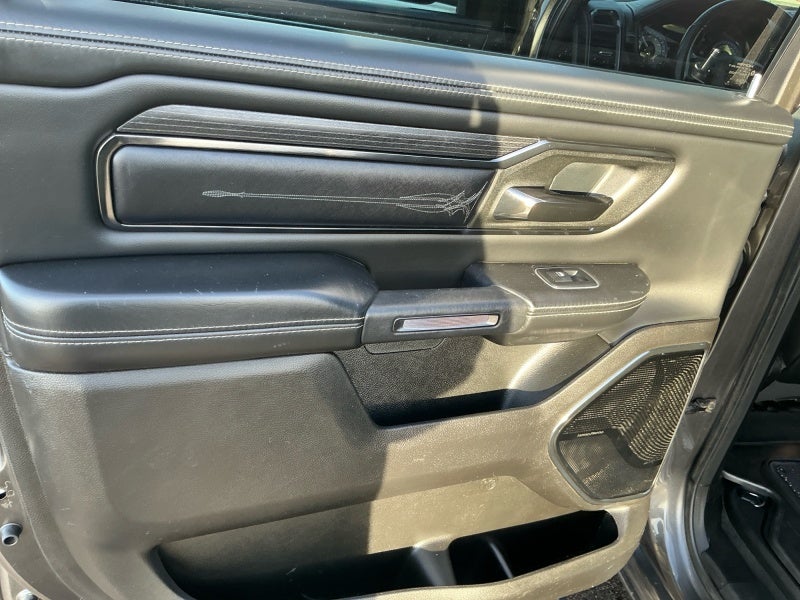 2022 RAM 1500 Limited Crew Cab 4x4 5'7' Box