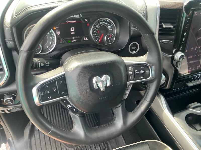 2025 RAM 1500 Laramie Crew Cab 4x4 5'7' Box