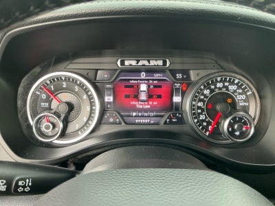 2020 RAM 1500 Laramie Crew Cab 4x4 5'7' Box