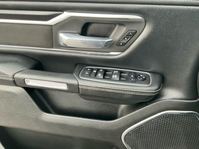 2020 RAM 1500 Laramie Crew Cab 4x4 5'7' Box