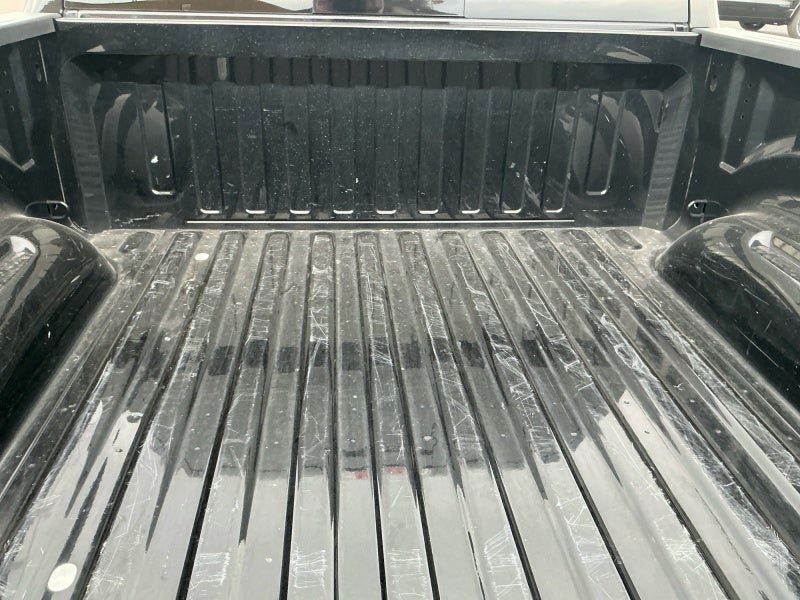 2020 RAM 1500 Laramie Crew Cab 4x4 5'7' Box