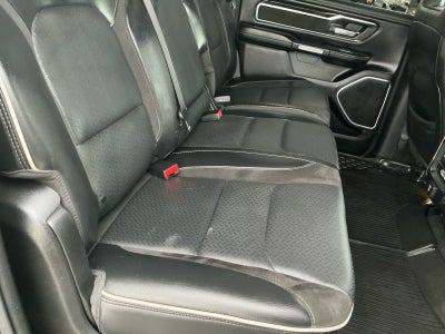 2020 RAM 1500 Laramie Crew Cab 4x4 5'7' Box