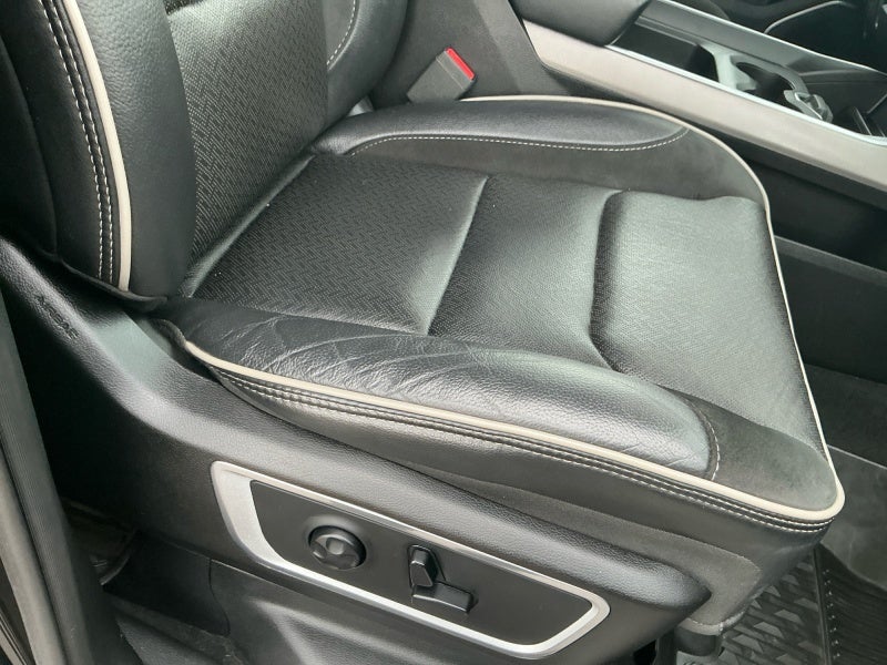 2020 RAM 1500 Laramie Crew Cab 4x4 5'7' Box