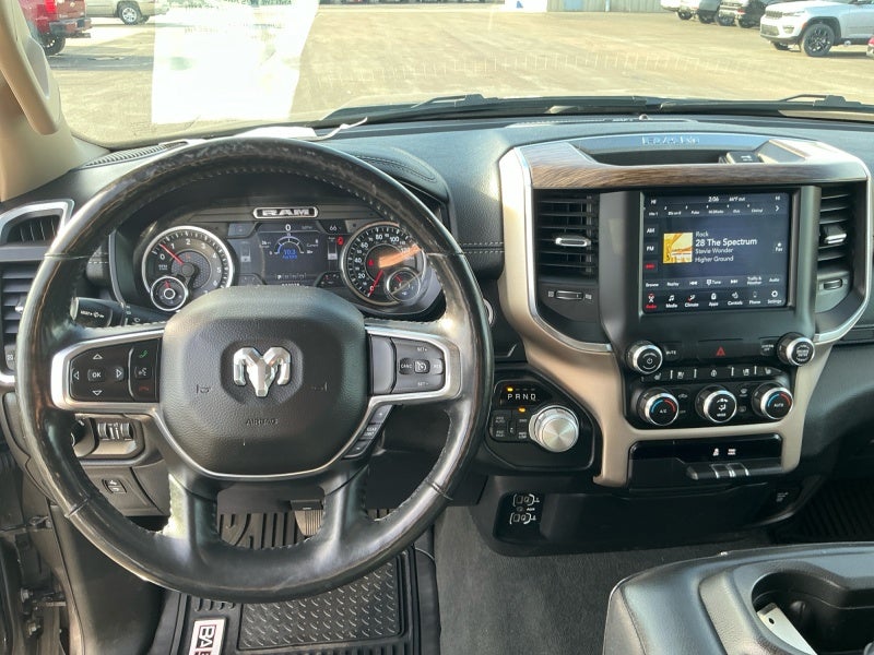 2019 RAM 1500 Laramie Crew Cab 4x4 5'7' Box