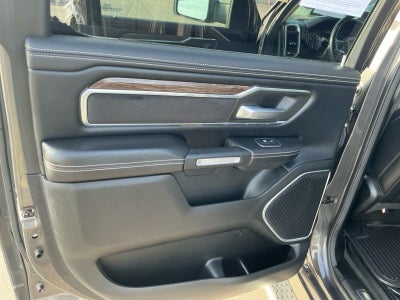 2019 RAM 1500 Laramie Crew Cab 4x4 5'7' Box