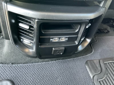 2021 RAM 1500 Laramie Crew Cab 4x4 5'7' Box