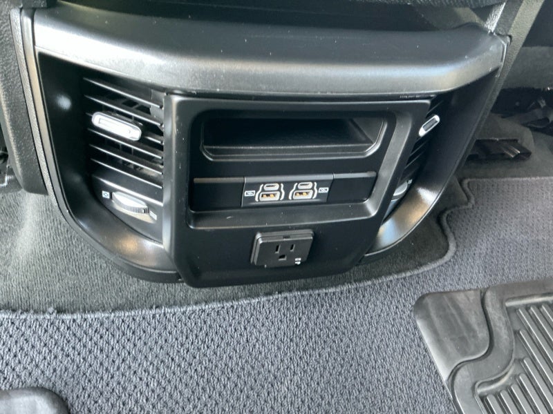 2021 RAM 1500 Laramie Crew Cab 4x4 5'7' Box