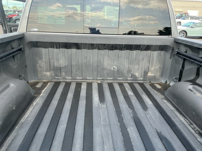 2022 RAM 1500 Laramie Crew Cab 4x4 5'7' Box